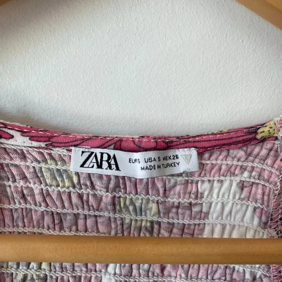 Zara Floral Puff Sleeve Smocked Mini Dress Bloggers Favourite Sz S - Picture 9 of 10